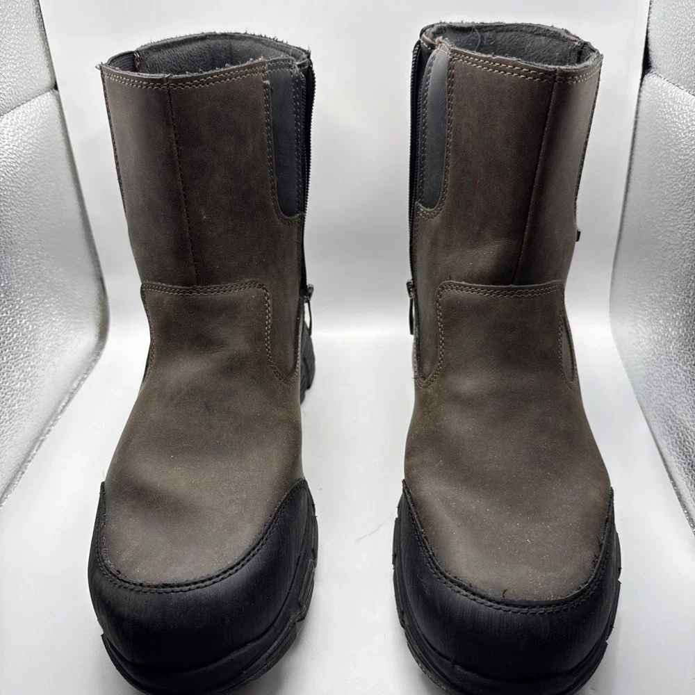 Ozark Trail Men's Size 10 Snow Boot Waterproof  Rated Pull On Walking Hunting